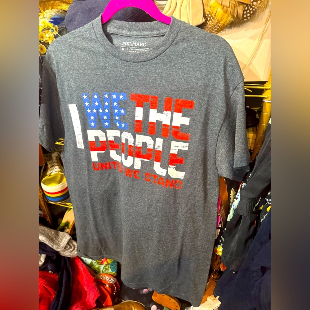 228 // MELMARC Patriotic T-Shirt // M